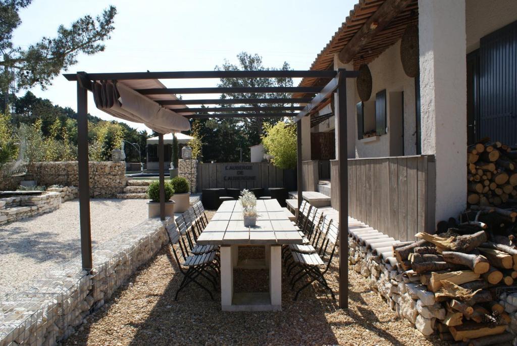 L'Auberge De L'Aubergine Eygalieres  Luaran gambar